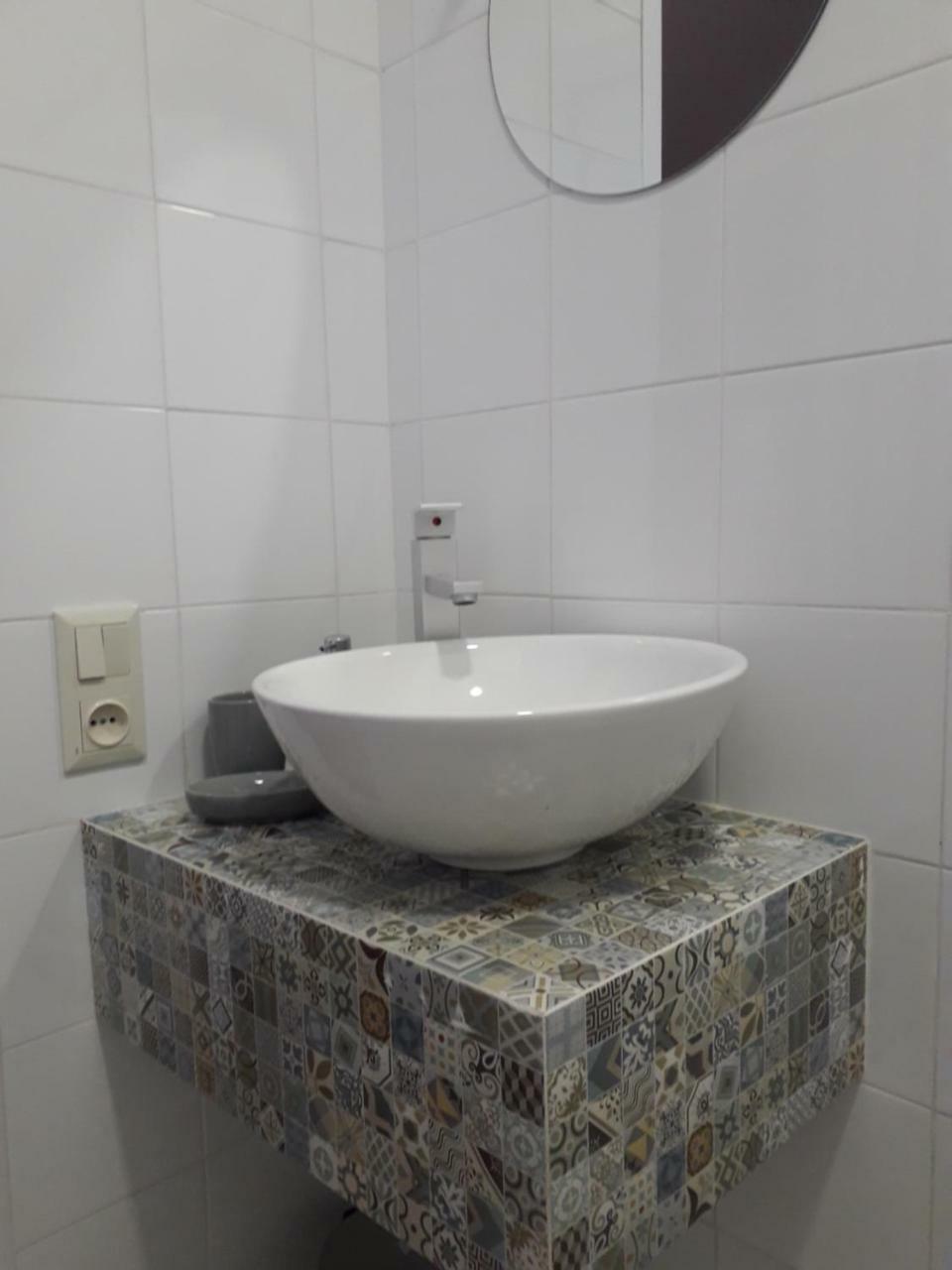 Гостевой дом Mebo House Кутаиси Экстерьер фото